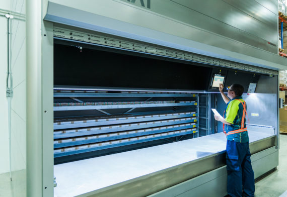 QS Warehouse SG - Vertical lift