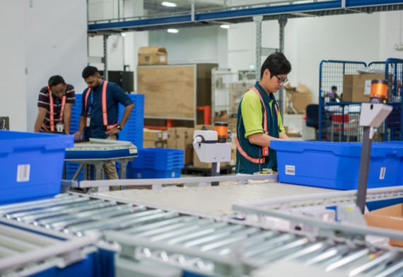 QS Warehouse SG - Conveyor system