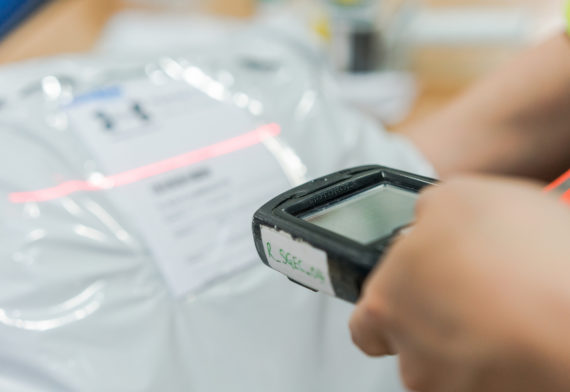 QS Warehouse SG - Shipping label generation and scanning